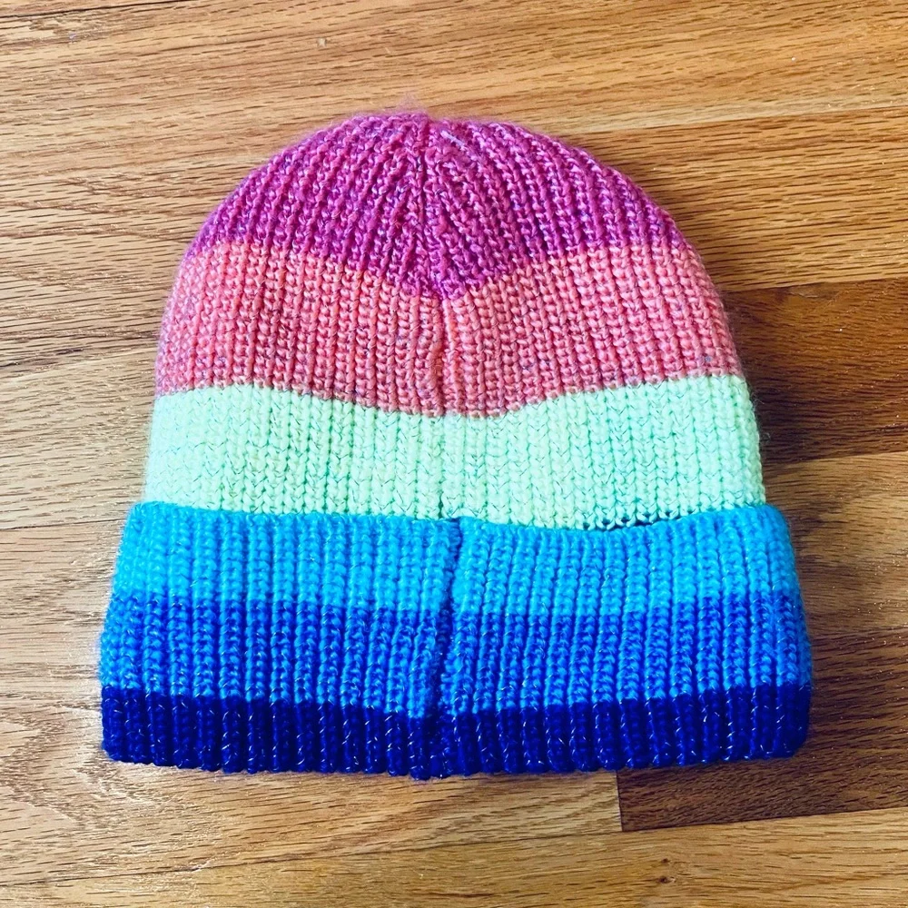 Place fleece lined striped hat size LG/XL